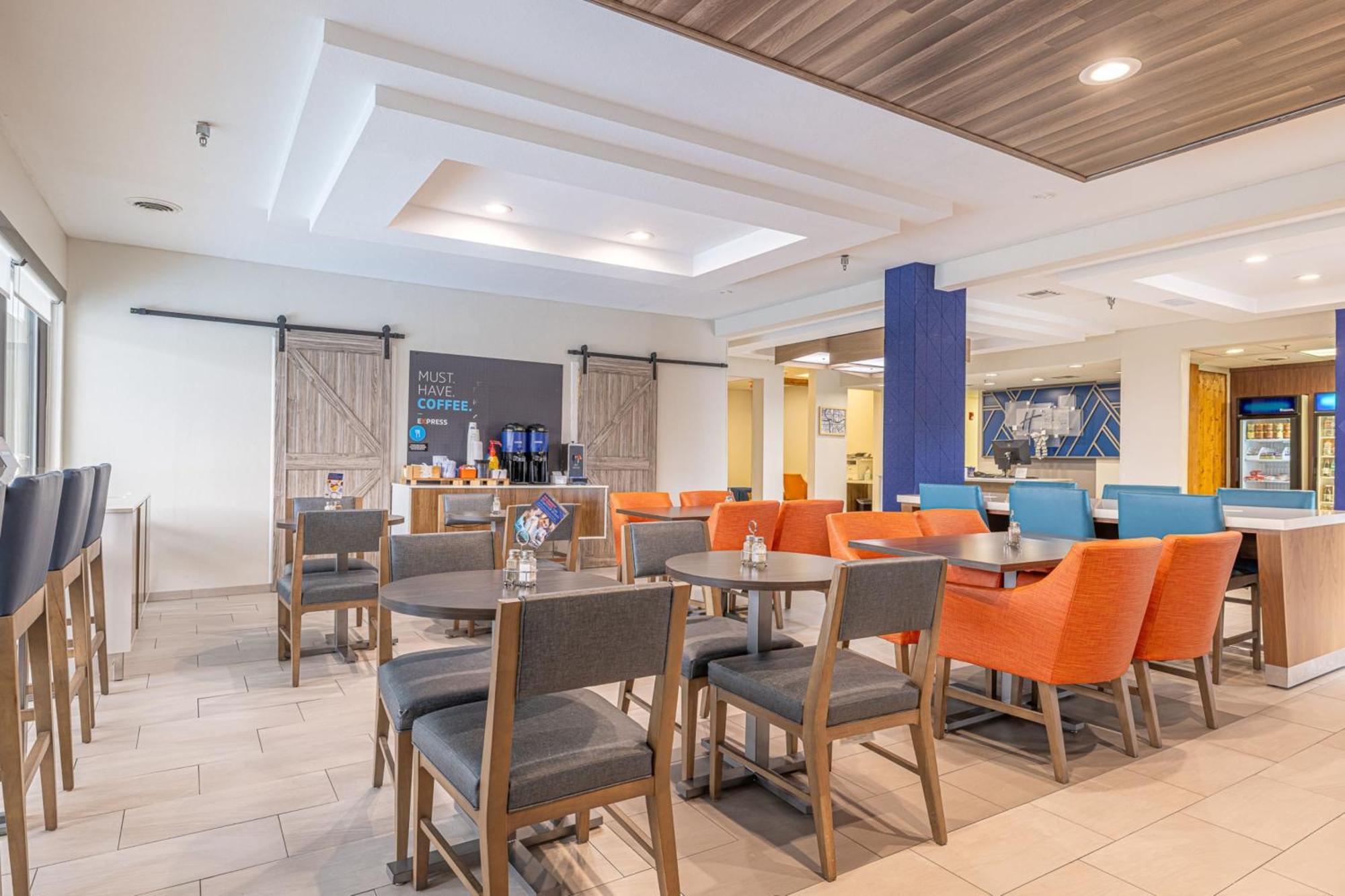 Holiday Inn Express & Suites College Station By Ihg Exteriér fotografie